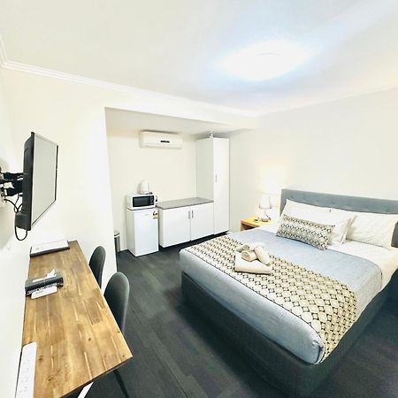 Auto Lodge Motor Inn Сиймор Екстериор снимка