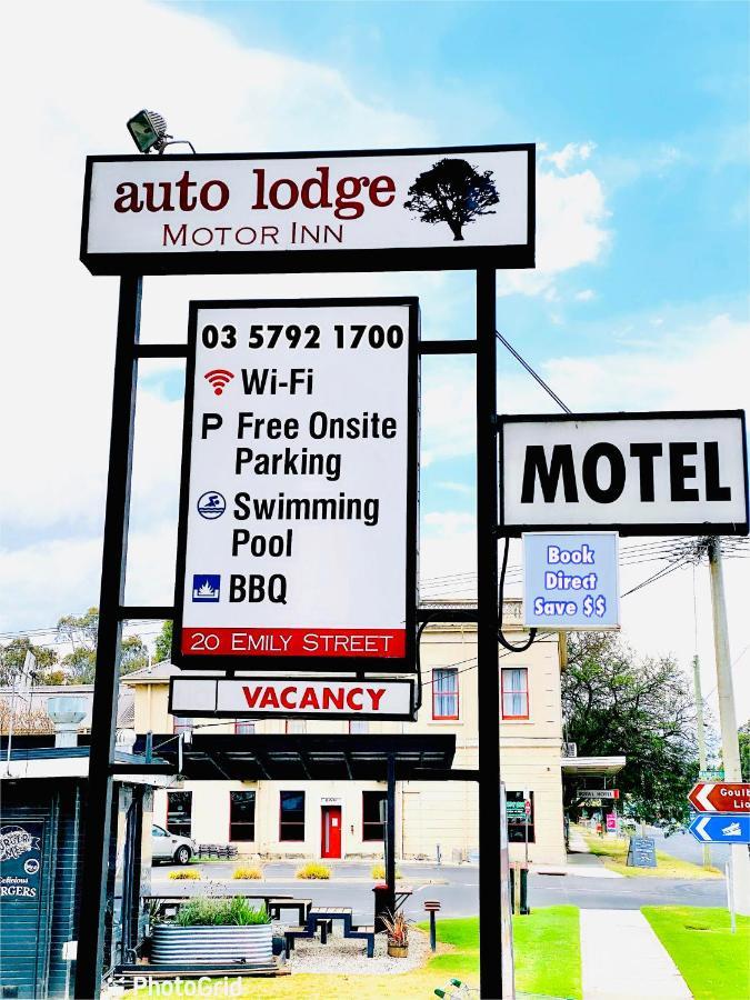 Auto Lodge Motor Inn Сиймор Екстериор снимка